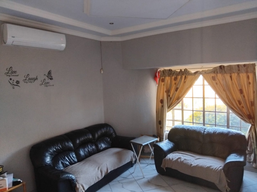 4 Bedroom Property for Sale in Safari Gardens North West